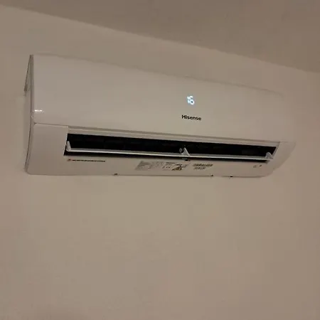 Center Regina Elena 49 Queen Apartment Olbia